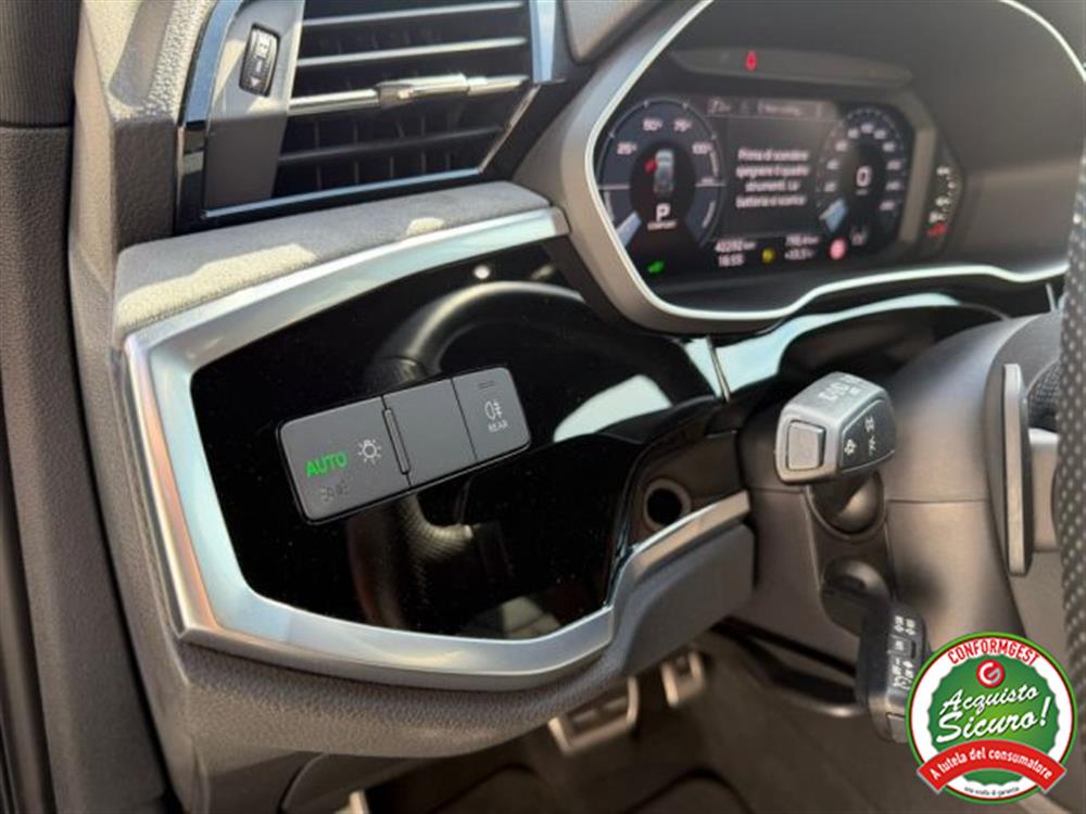 Q3 Q3 45 TFSI e S tronic S