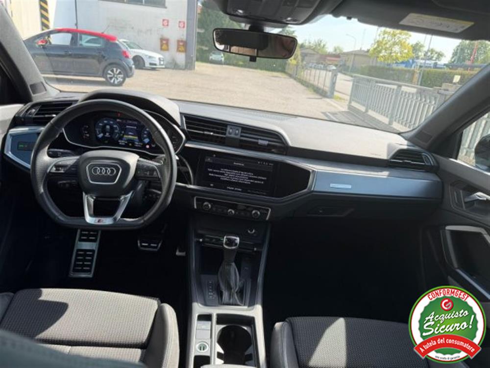 Q3 Q3 45 TFSI e S tronic S