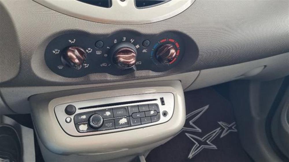 Twingo Twingo 1.2 16V Wave