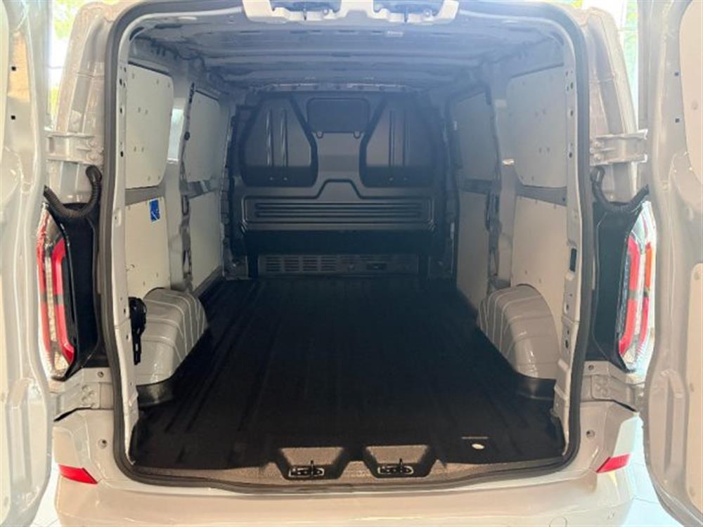 Transit Custom Transit Custom 320 L1H1 VAN SPORT 2