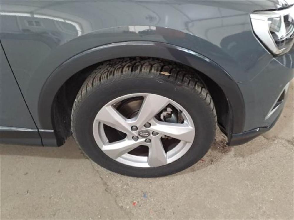 Q3 Q3 35 TDI S tronic Busi