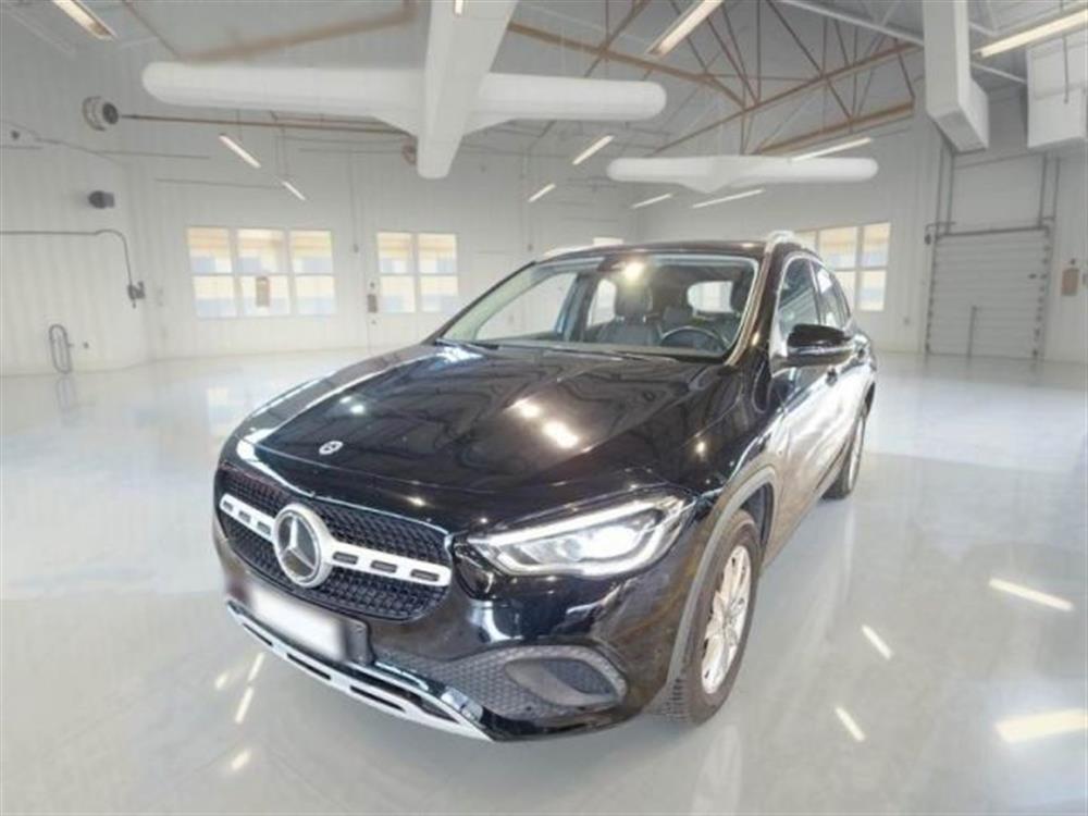 GLA 200 GLA 200 d Automatic Business