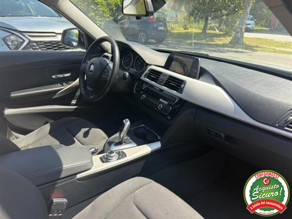 318 318 d Touring Sport Auto
