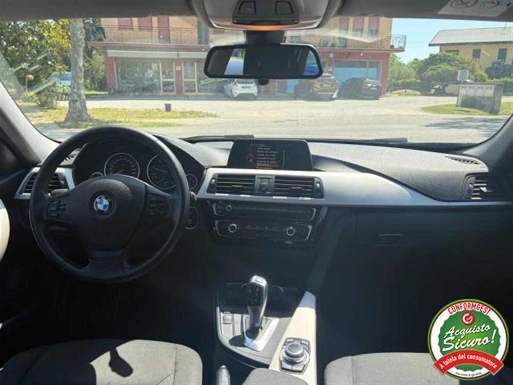 318 318 d Touring Sport Auto