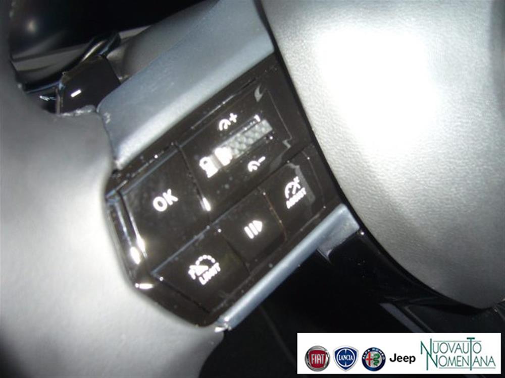 Junior Junior 1.2 136 CV Hybrid eD