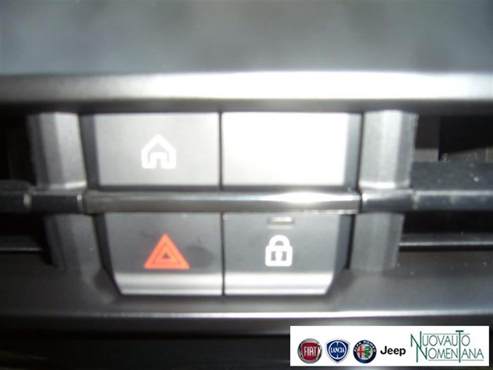 Junior Junior 1.2 136 CV Hybrid eD