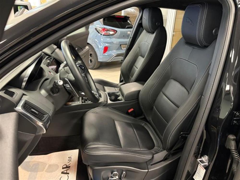 E-Pace E-Pace 2.0 ibrido/diesel 20