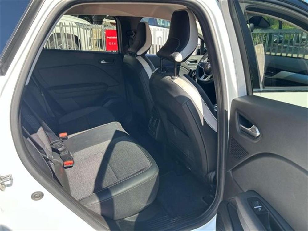 Captur Captur 1.6 E-TECH HEV 145 T