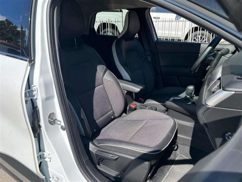 Captur Captur 1.6 E-TECH HEV 145 T