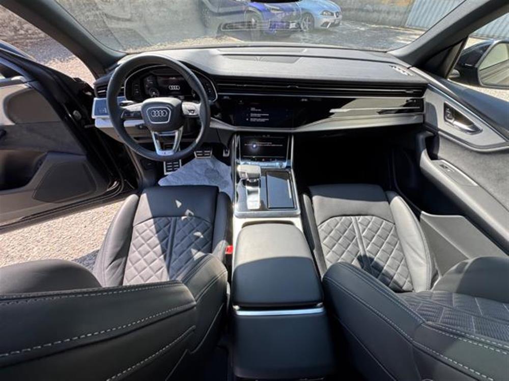 Q8 Q8 SUV TFSI e quattro 2