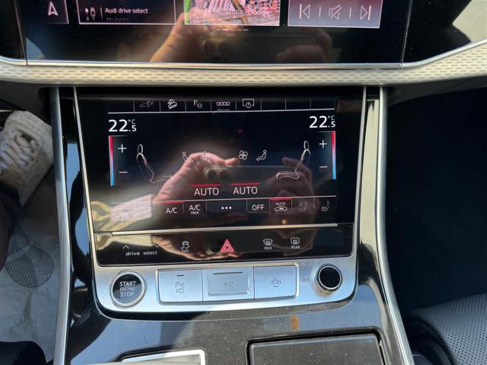 Q8 Q8 SUV TFSI e quattro 2