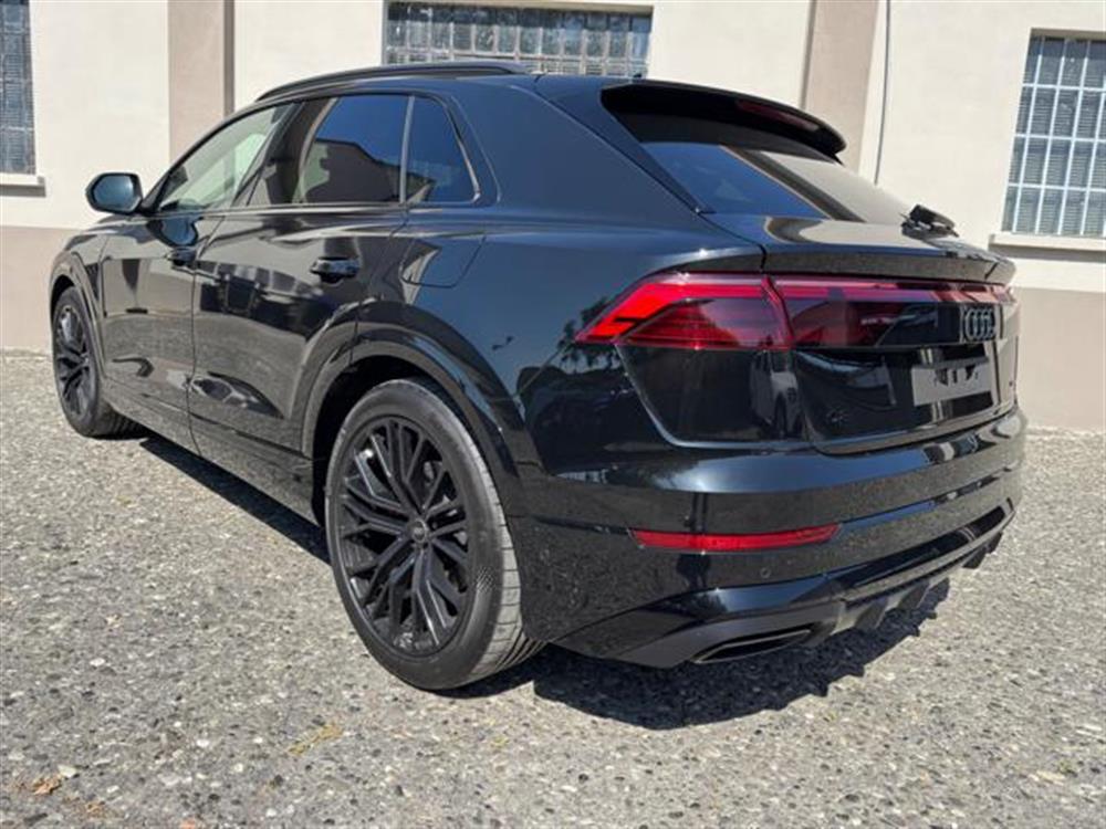 Q8 Q8 SUV TFSI e quattro 2