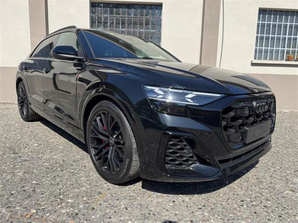 Q8 Q8 SUV TFSI e quattro 2