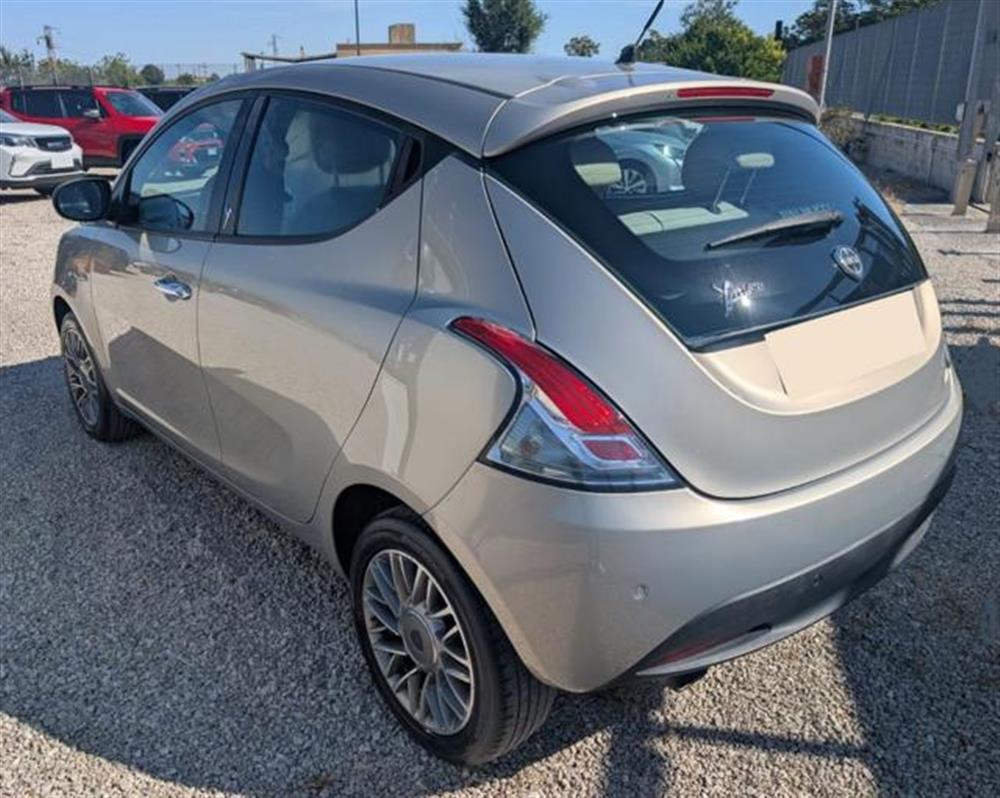 Ypsilon Ypsilon 1.2 69 CV 5 porte S&
