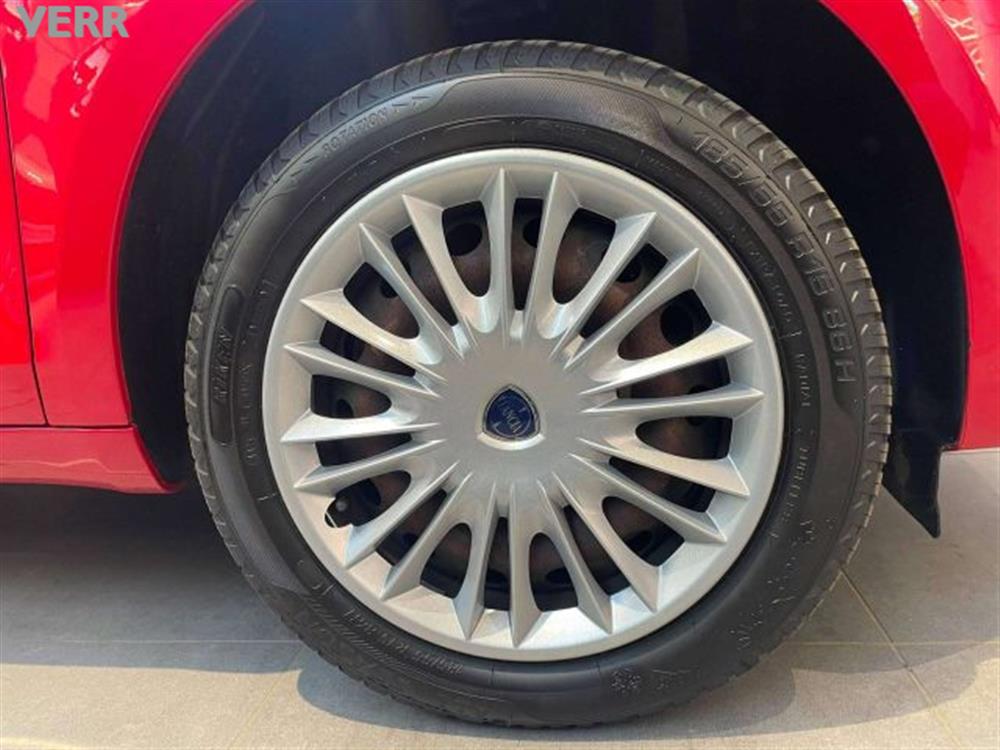 Ypsilon Ypsilon Ypsilon 1.2 Elefanti