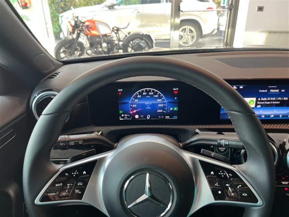 CLA 180 CLA 180 Shooting Brake Autom