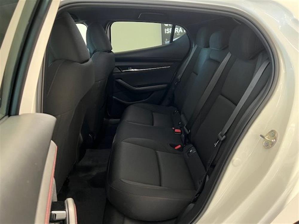 3 3 Mazda3 e-Skyactiv-X