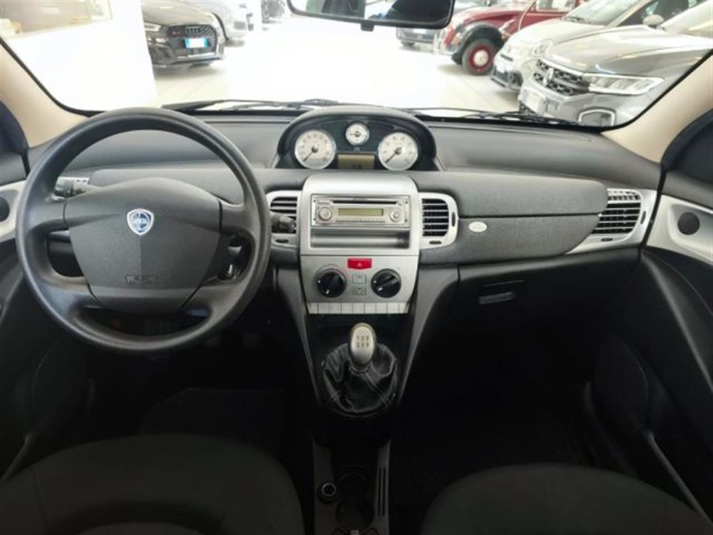 Ypsilon Ypsilon 1.2 69 CV Diva