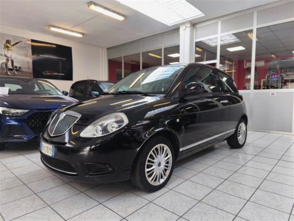 Ypsilon Ypsilon 1.2 69 CV Diva
