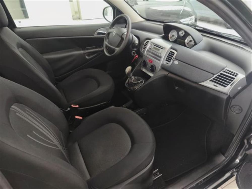 Ypsilon Ypsilon 1.2 69 CV Diva