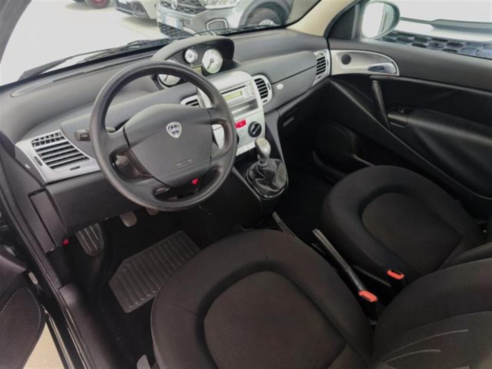 Ypsilon Ypsilon 1.2 69 CV Diva