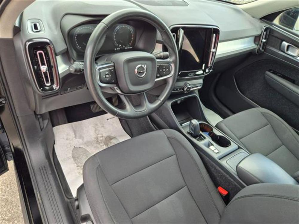 XC40 XC40 T2 Geartronic Moment