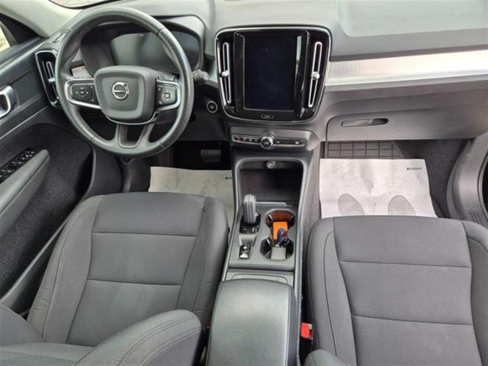 XC40 XC40 T2 Geartronic Moment