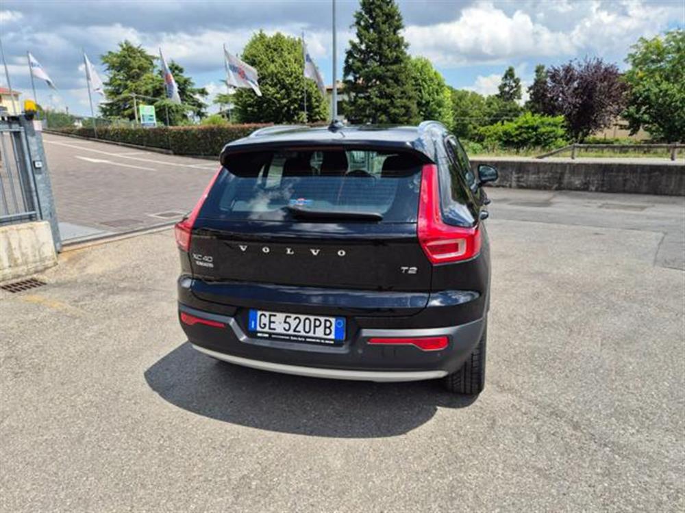 XC40 XC40 T2 Geartronic Moment