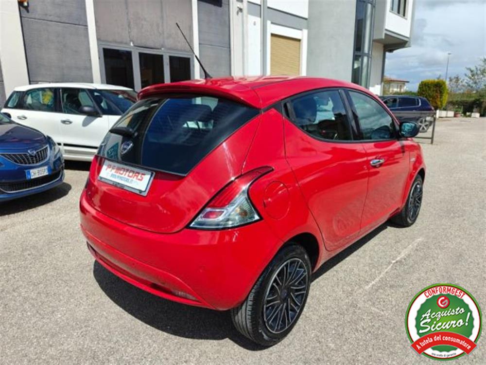 Ypsilon Ypsilon 1.2 69 CV 5 porte Go