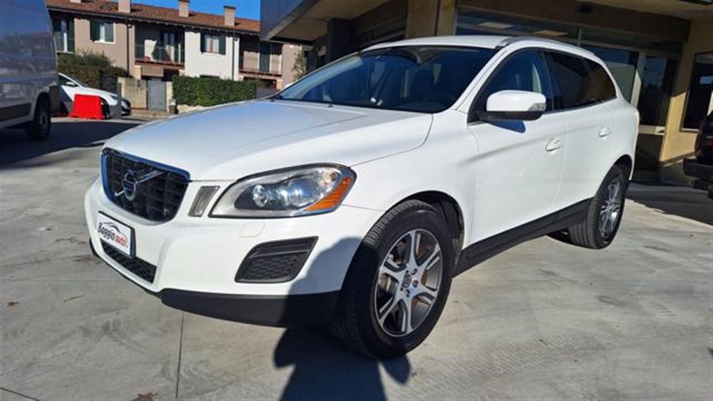 XC60 XC60 D5 AWD Geartronic Su