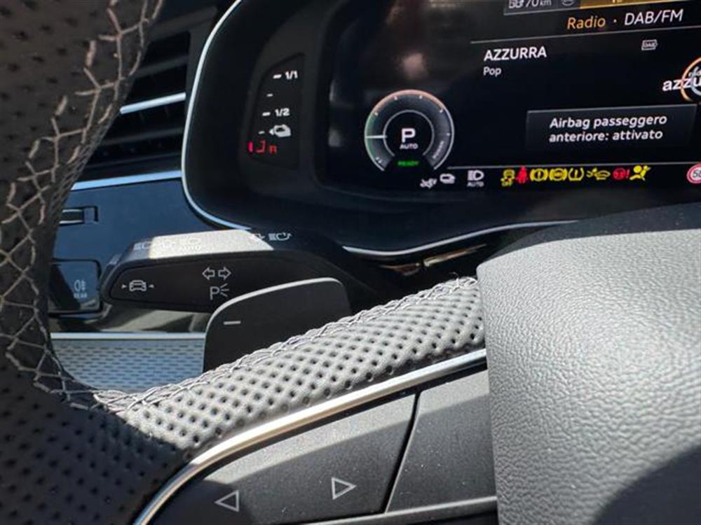 Q8 Q8 SUV TFSI e quattro 2