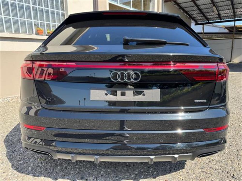 Q8 Q8 SUV TFSI e quattro 2