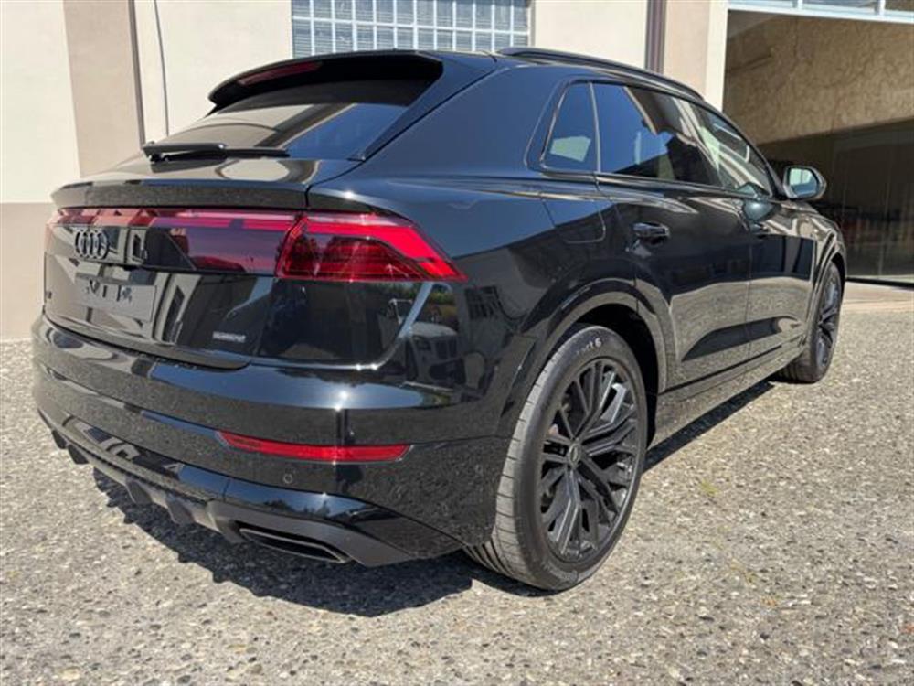 Q8 Q8 SUV TFSI e quattro 2