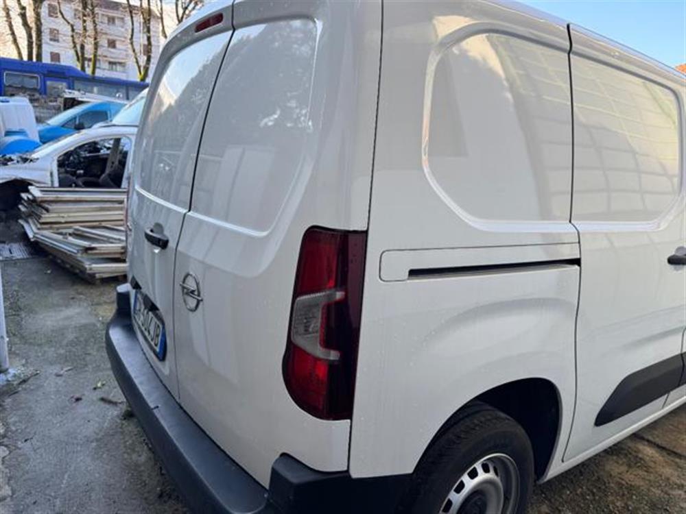 Combo Combo 3 POSTI 1.5 D 100CV