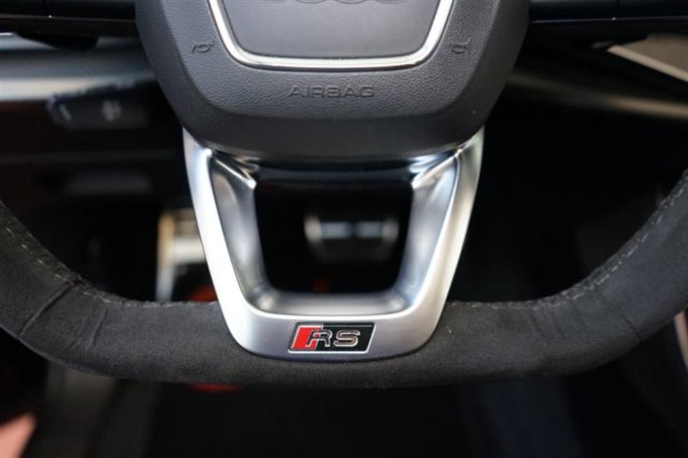 RS Q8 RS Q8 TFSI V8 quattro tipt