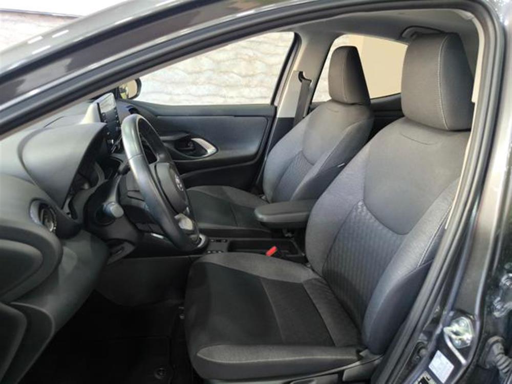 Yaris Yaris 1.5 Hybrid 5 porte B