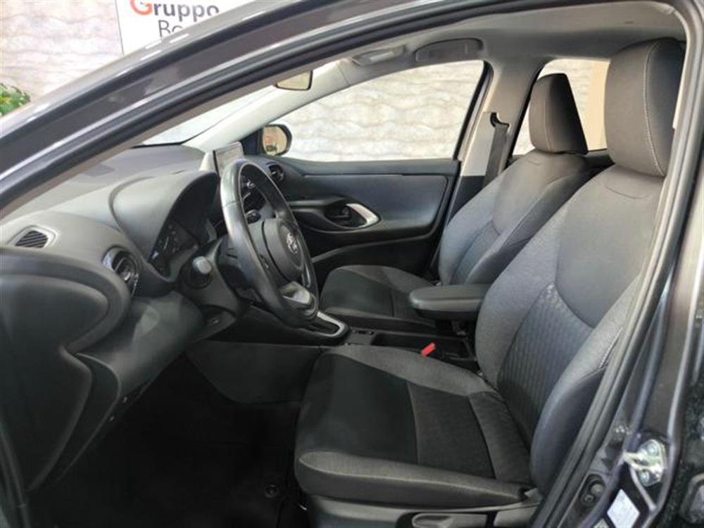 Yaris Yaris 1.5 Hybrid 5 porte B