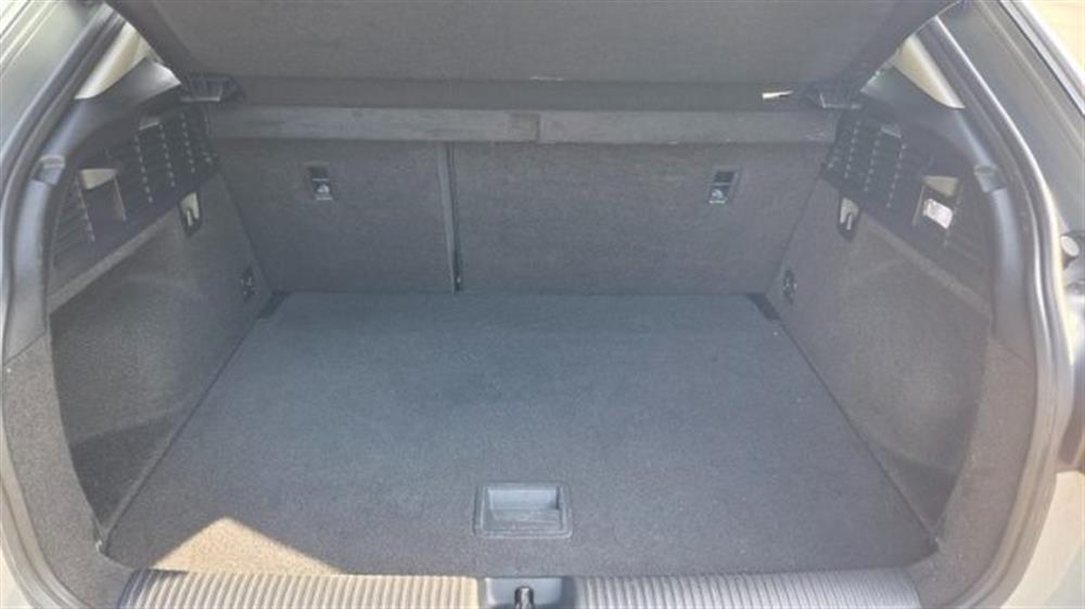 Q2 Q2 30 TDI S tronic Admi