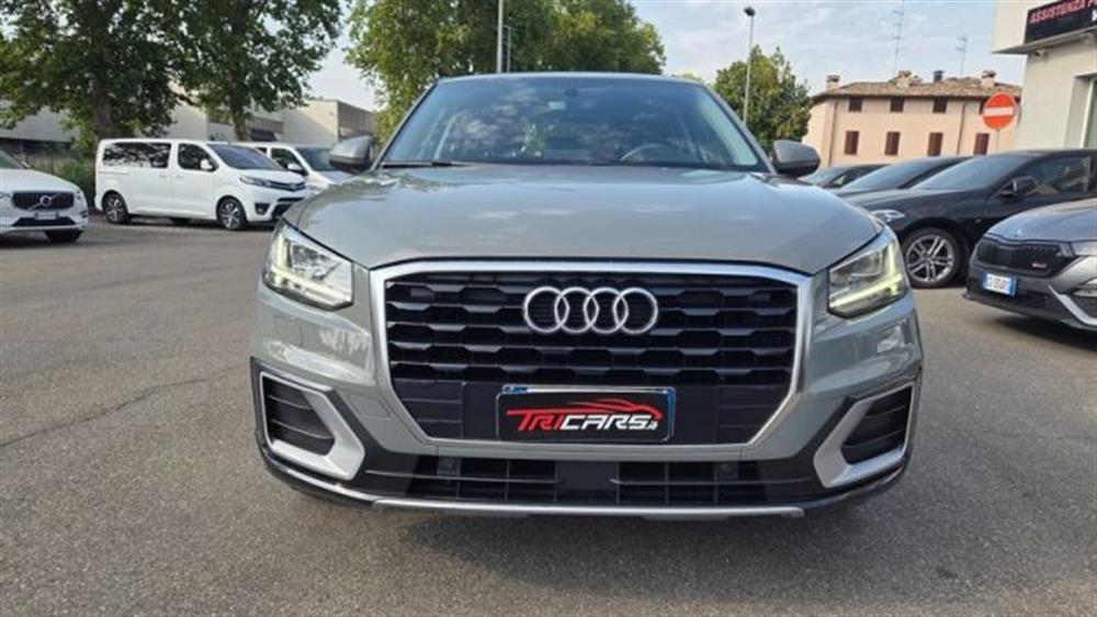 Q2 Q2 30 TDI S tronic Admi