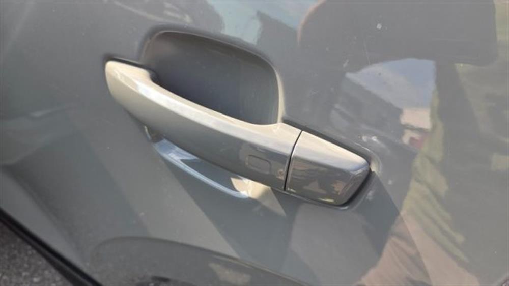 Q2 Q2 30 TDI S tronic Admi