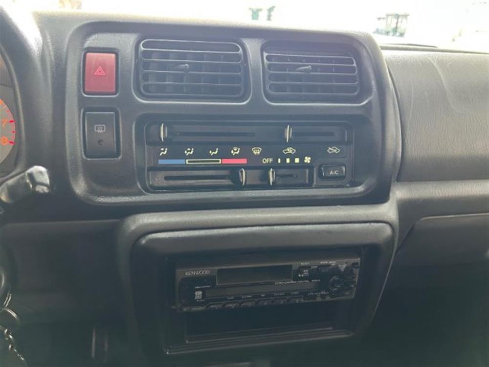 Jimny Jimny 1.3i 16V cat 4WD JLX