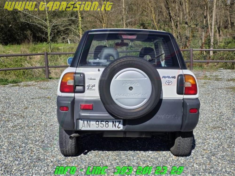 RAV 4 MY23 RAV 4 MY23 RAV4 2.0i 16V cat 3