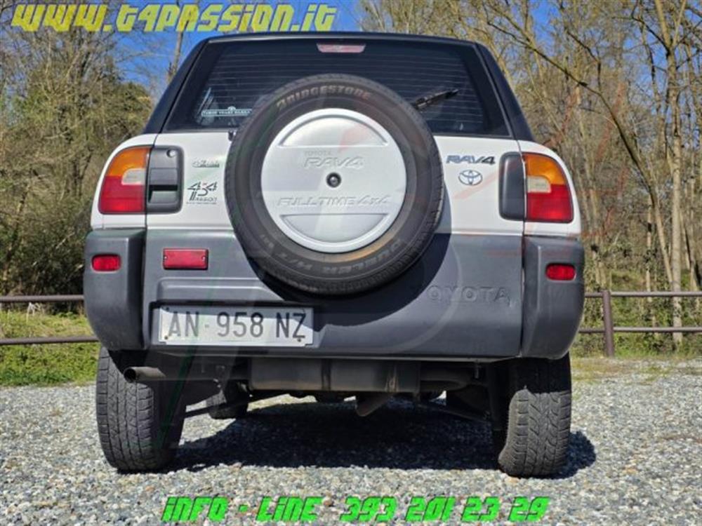 RAV 4 MY23 RAV 4 MY23 RAV4 2.0i 16V cat 3