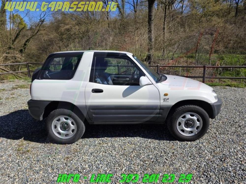RAV 4 MY23 RAV 4 MY23 RAV4 2.0i 16V cat 3