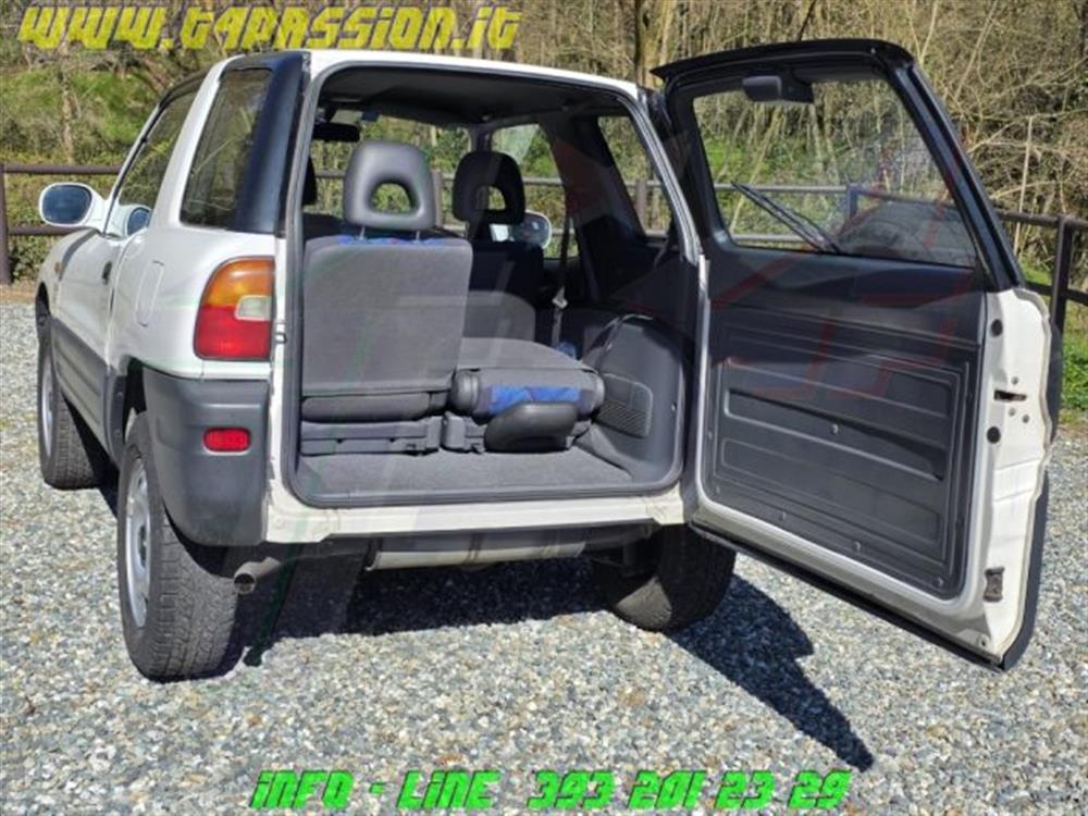 RAV 4 MY23 RAV 4 MY23 RAV4 2.0i 16V cat 3