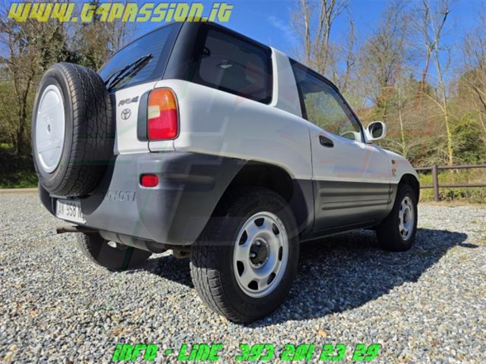 RAV 4 MY23 RAV 4 MY23 RAV4 2.0i 16V cat 3