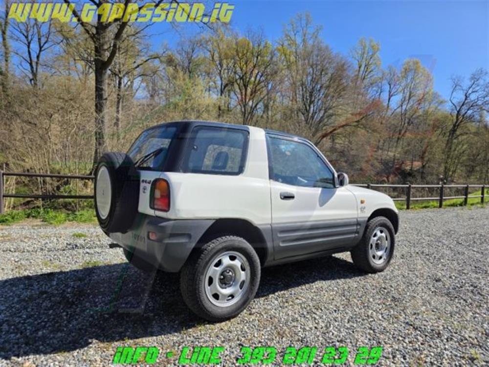 RAV 4 MY23 RAV 4 MY23 RAV4 2.0i 16V cat 3