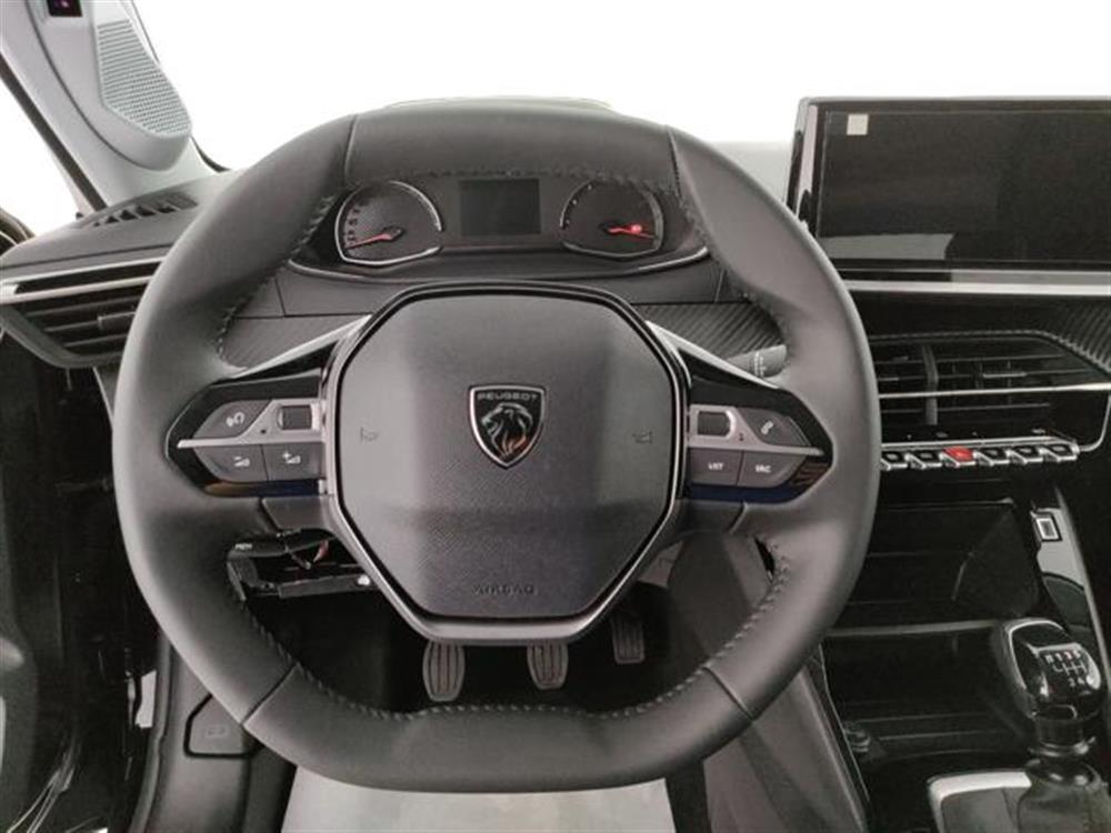 208 208 Business Turbo benzi