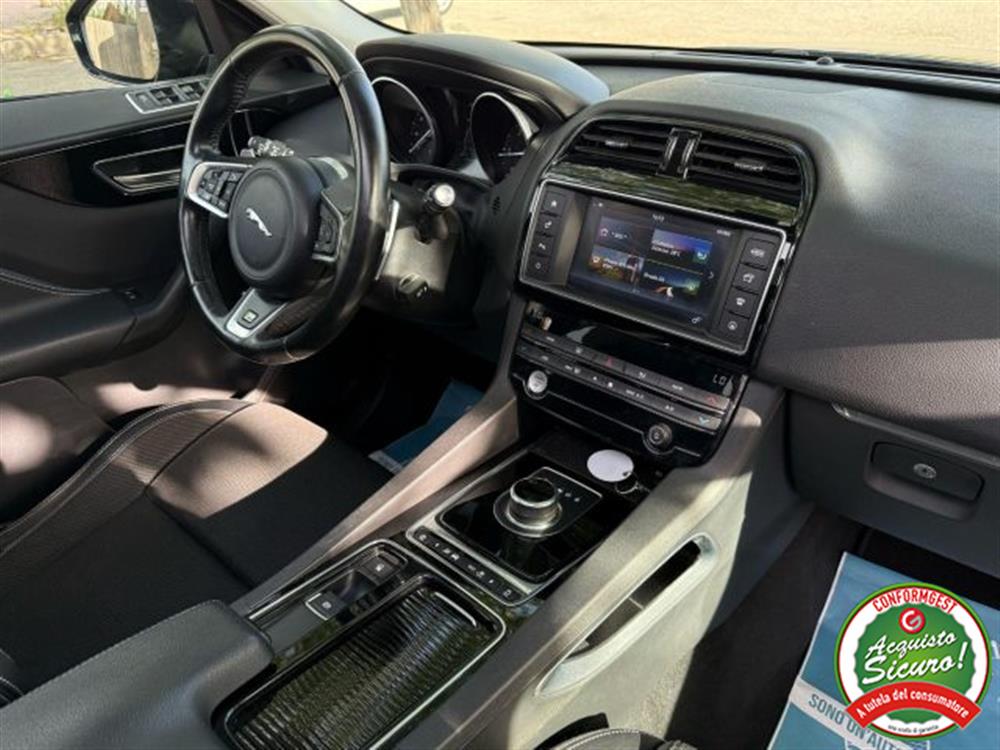F-Pace F-Pace 2.0 D 180 CV AWD aut