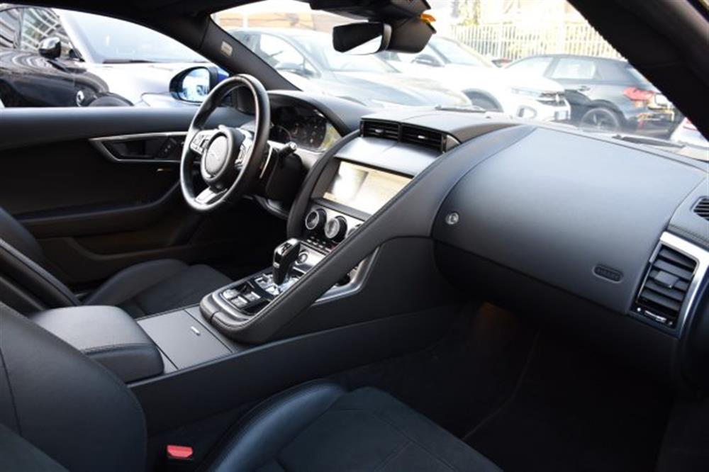 F-Type F-Type 2.0 aut. Coupé R-Dyn